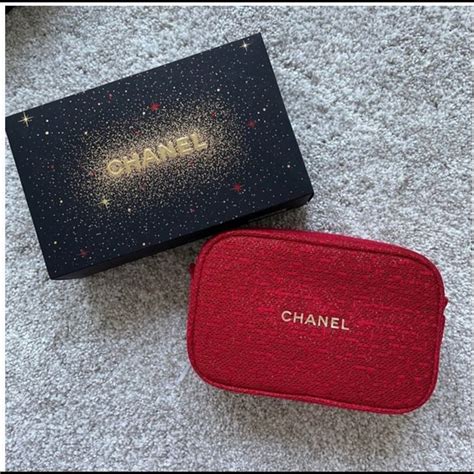 chanel cosmetics compact with pouch|Chanel gift set with pouch.